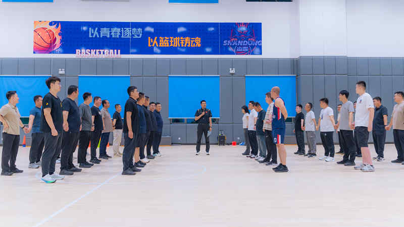 某单位2025《破冰暖场，“匠” 遇知音 ——“猜猜我是谁” 主题团建，唤醒团队卓越力》